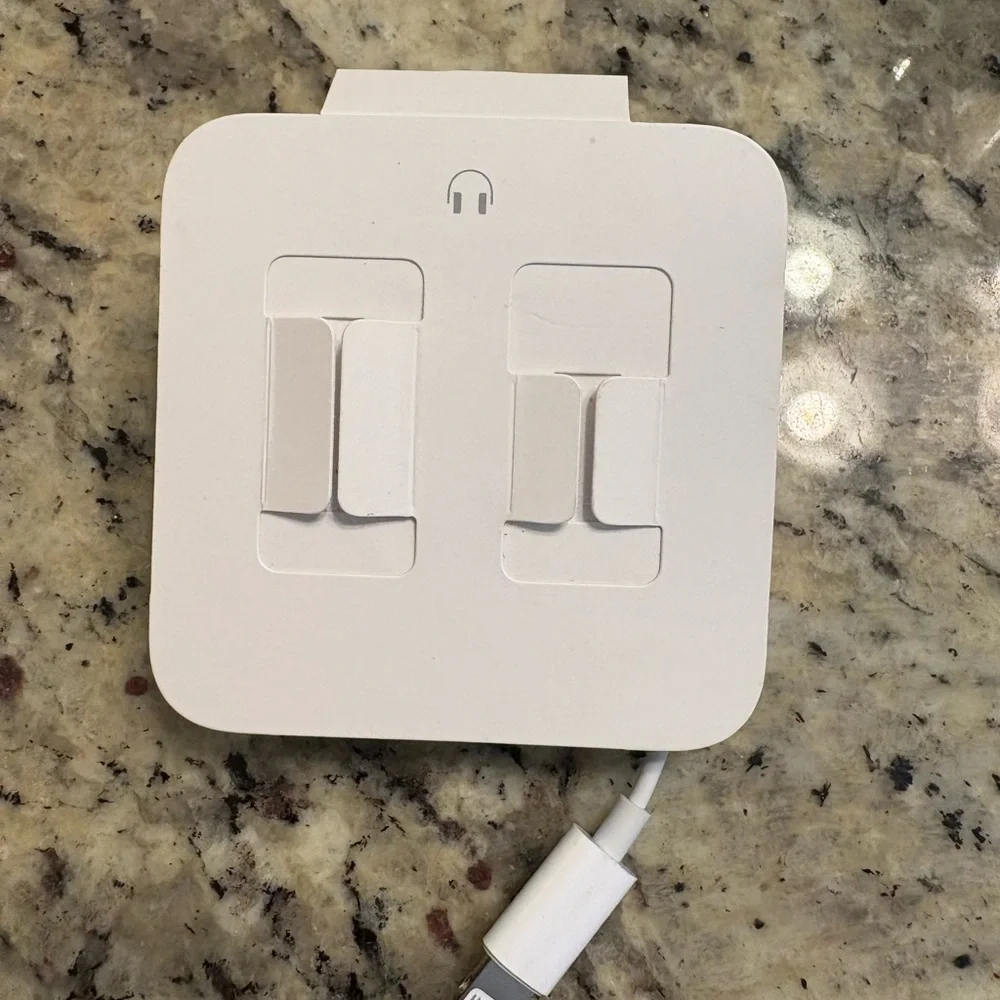 Apple iPhone lightning jack earbuds, headphones, earphones, new in package